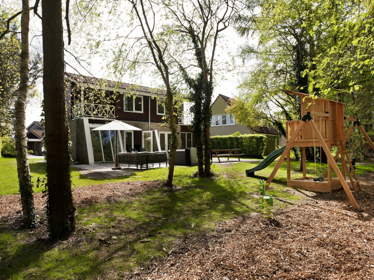 Holiday house Haus in Vlagtwedde mit Spa für 20 Von Belvilla - Outdoor photo 3