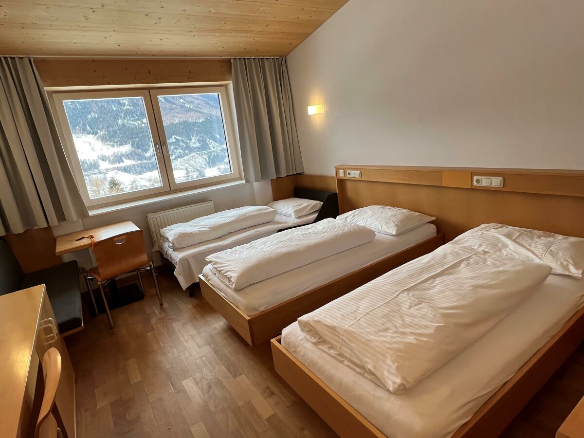 Holiday room Zweibettzimmer Standard