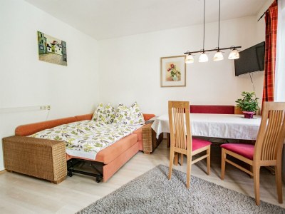 Apartment Ferienwohnung mit Terrasse und Bergblick - Features photo 17