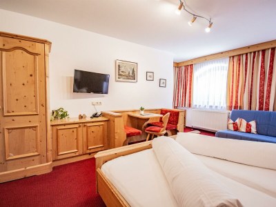 Holiday room Vierbettzimmer - Features photo 24