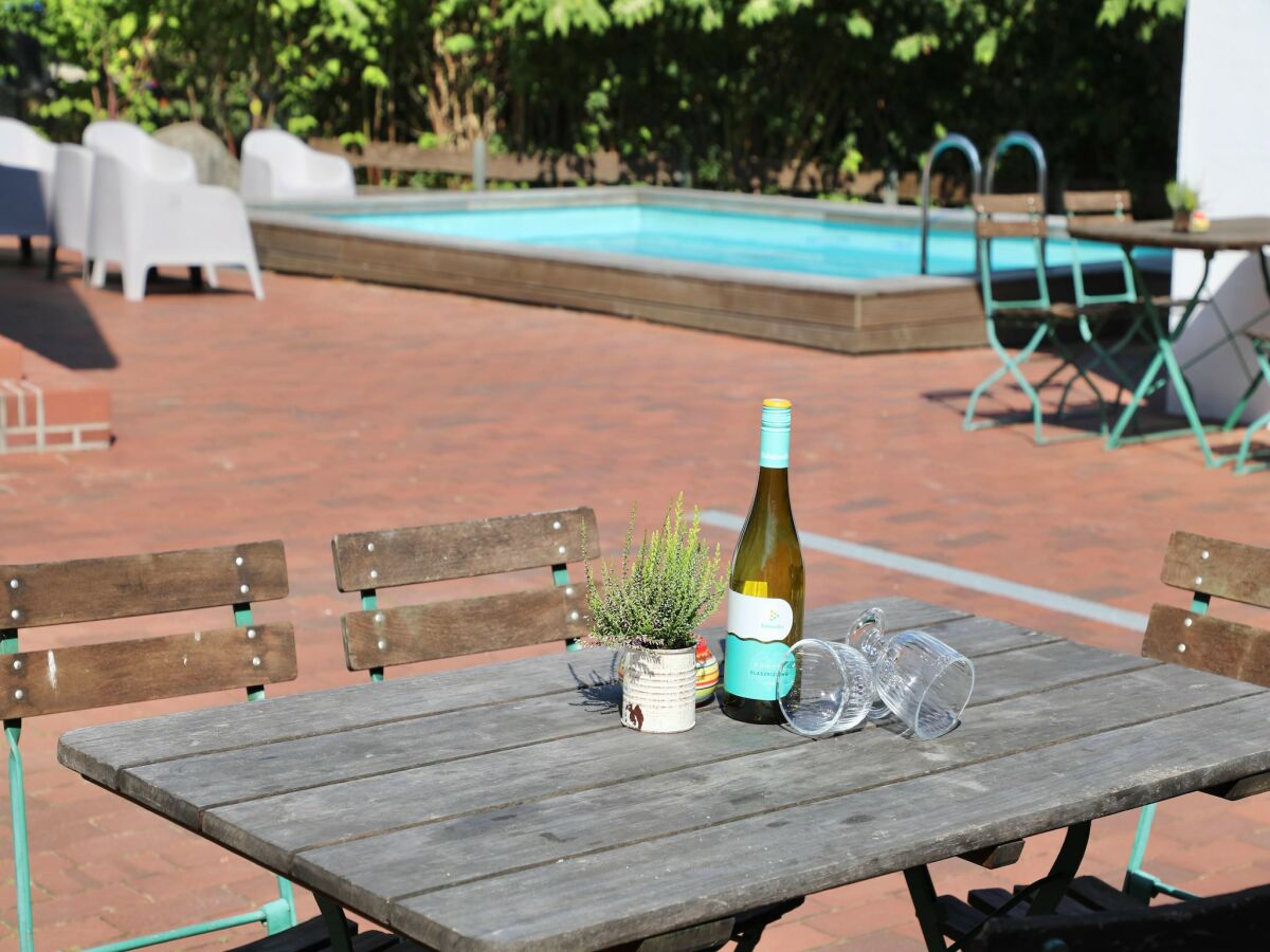 Apartment Studio in Dargun mit Pool am Kummerower See