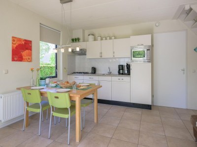 Holiday house Bungalow in Sondel near Slotermeer Lake - Features photo 9