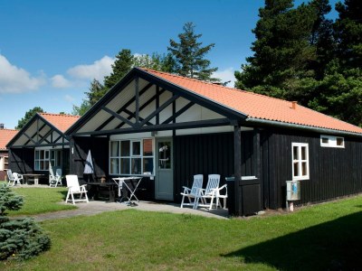 Holiday park 6 person holiday home in Væggerløse - Outdoor photo 7