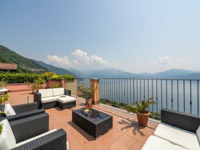 Apartment Oggebbio Getaway with Views - Outdoor photo 4