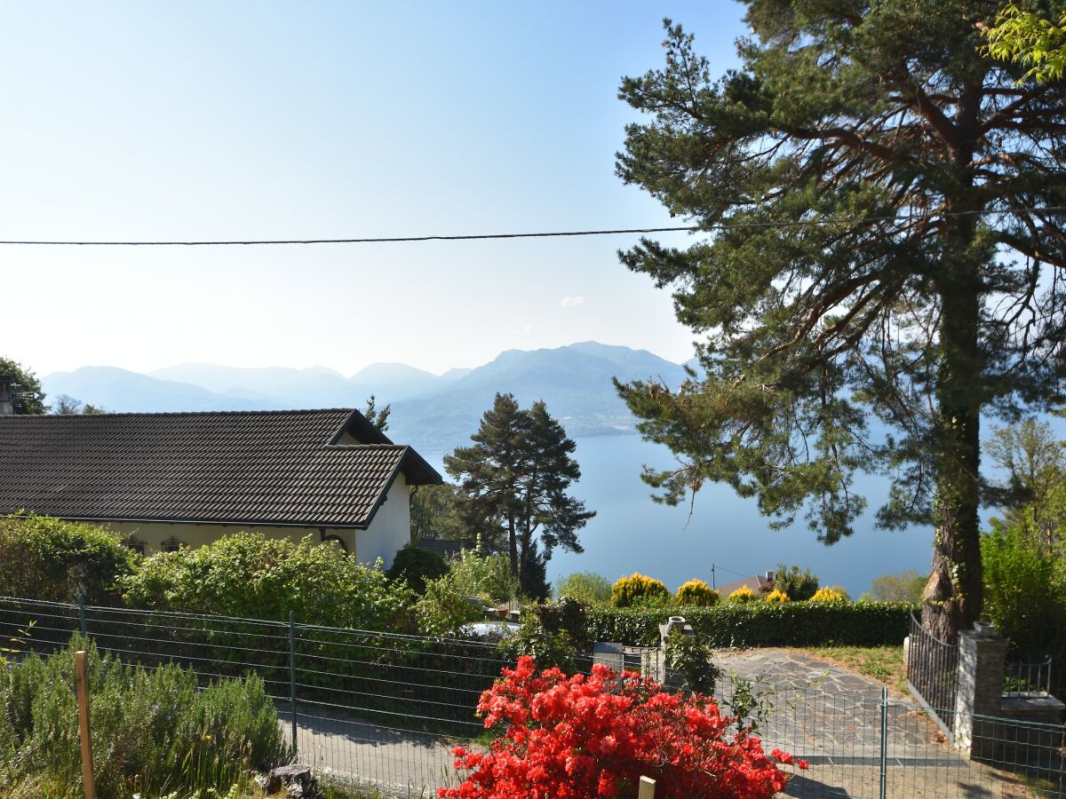 Villa Romantisches Haus am Lago Maggiore mit Garten - Outdoor photo 2