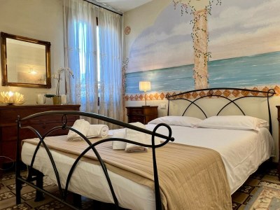 Apartment Apartment Accademia - Historical Center - Features photo 3