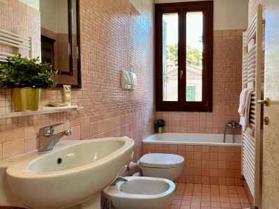 Apartment Apartment Accademia - Historical Center - Features photo 11