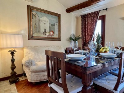 Apartment Apartment Accademia - Historical Center - Features photo 13