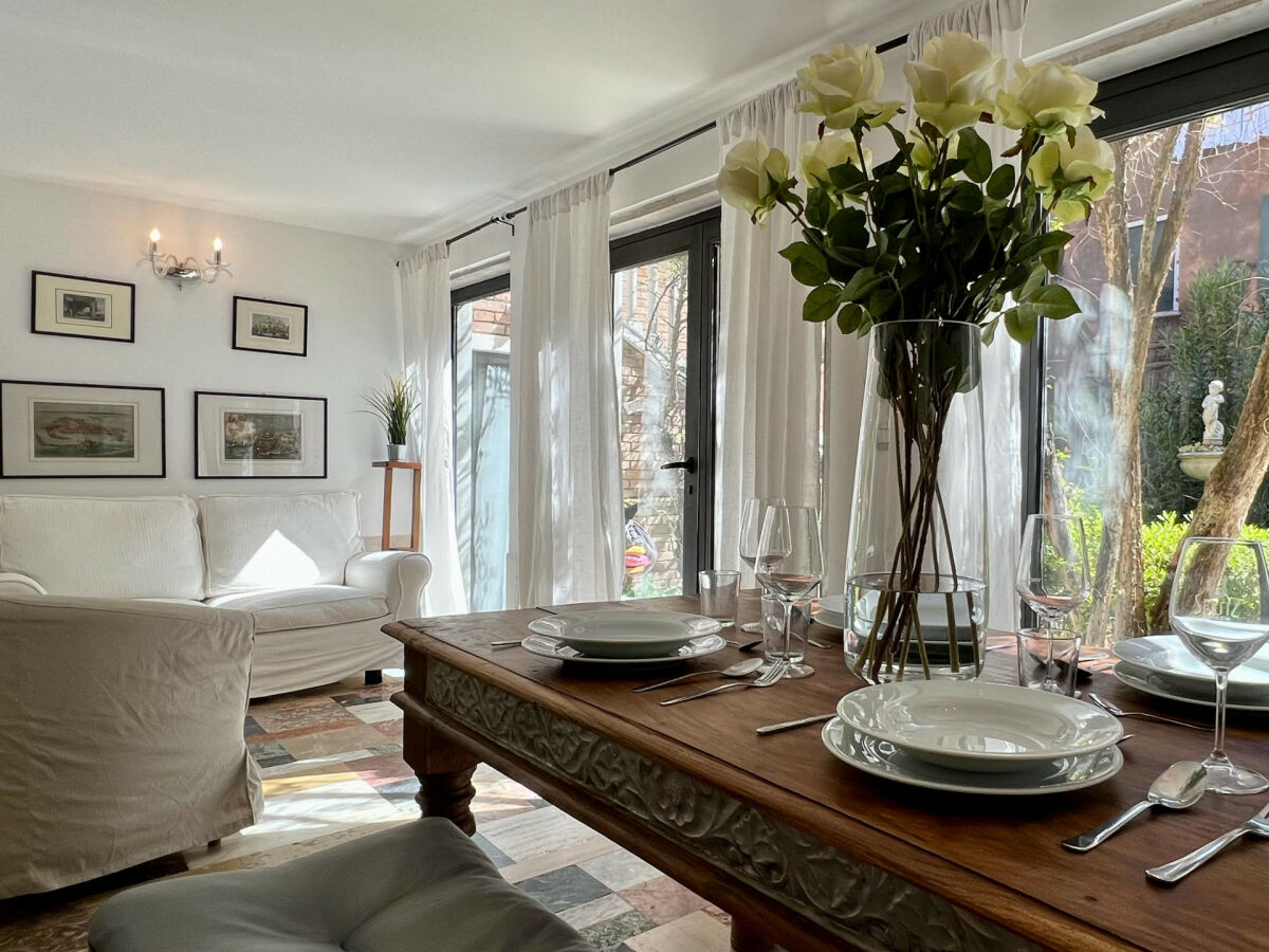 Apartment Residence Flowery Garden - Features photo 4