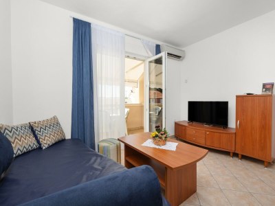 Holiday apartment Macolic near the Sea - Features photo 8