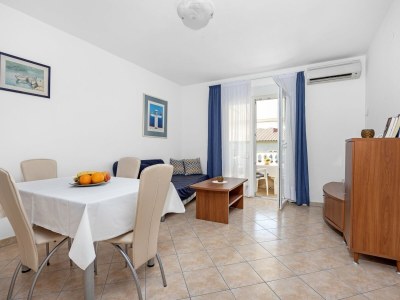 Holiday apartment Macolic near the Sea - Features photo 9