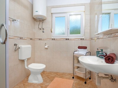 Holiday apartment Macolic near the Sea - Features photo 13