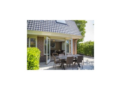 Holiday park Holiday Home in Noordwijk with Sunny Garden - Outdoor photo 6