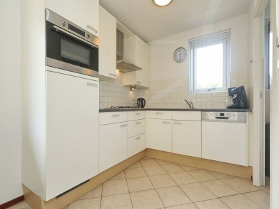 Holiday park Holiday Home in Noordwijk with Sunny Garden - Features photo 20