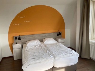 Holiday park Holiday Home in Noordwijk with Sunny Garden - Features photo 22