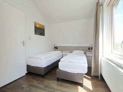 Holiday park Holiday Home in Noordwijk with Sunny Garden - Features photo 24