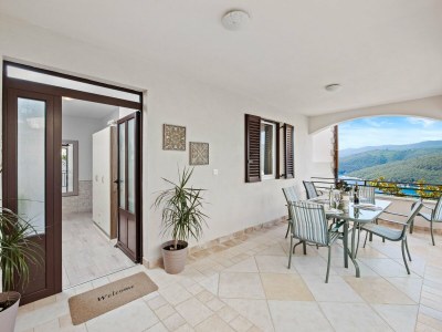 Apartment Lady M White - Balcony and Sea View - Features photo 14