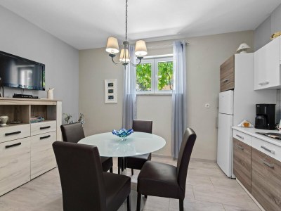 Apartment Lady M White - Balcony and Sea View - Features photo 22