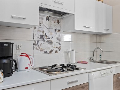 Apartment Lady M White - Balcony and Sea View - Features photo 25