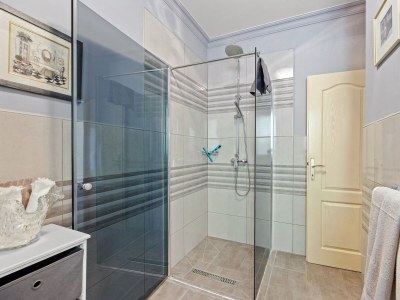 Apartment Lady M White - Balcony and Sea View - Features photo 29