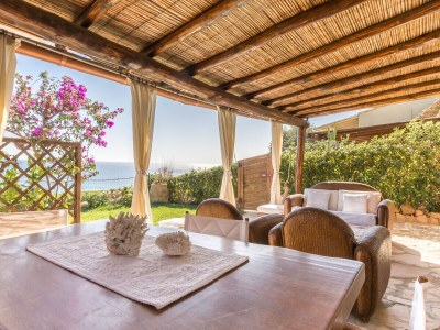 Holiday house LUNA BAY HOME RETREAT - Your oasis of relaxation in Porto Luna, 2 km from the center of Villasimius - Outdoor photo 2