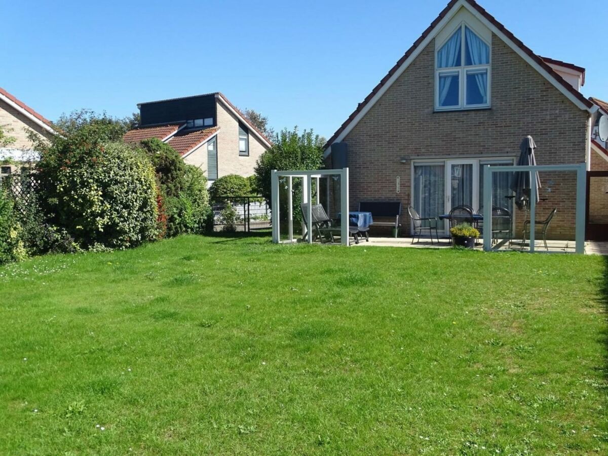 Holiday house Bungalow in Breskens near Beach & Lighthouse - Outdoor photo 2