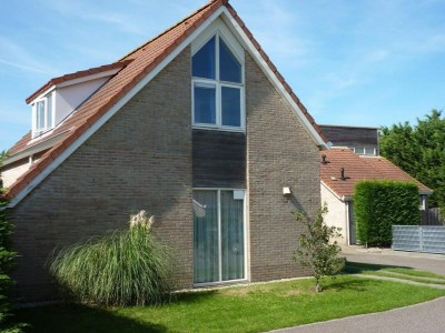 Holiday house Bungalow in Breskens near Beach & Lighthouse in Breskens - Holiday house