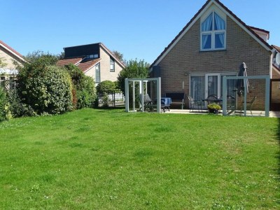 Holiday house Bungalow in Breskens near Beach & Lighthouse - Outdoor photo 2