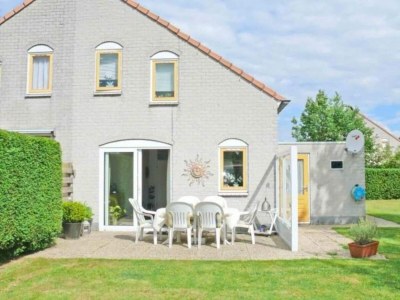 Holiday house Bungalow in Breskens nahe Strand - Outdoor photo 2