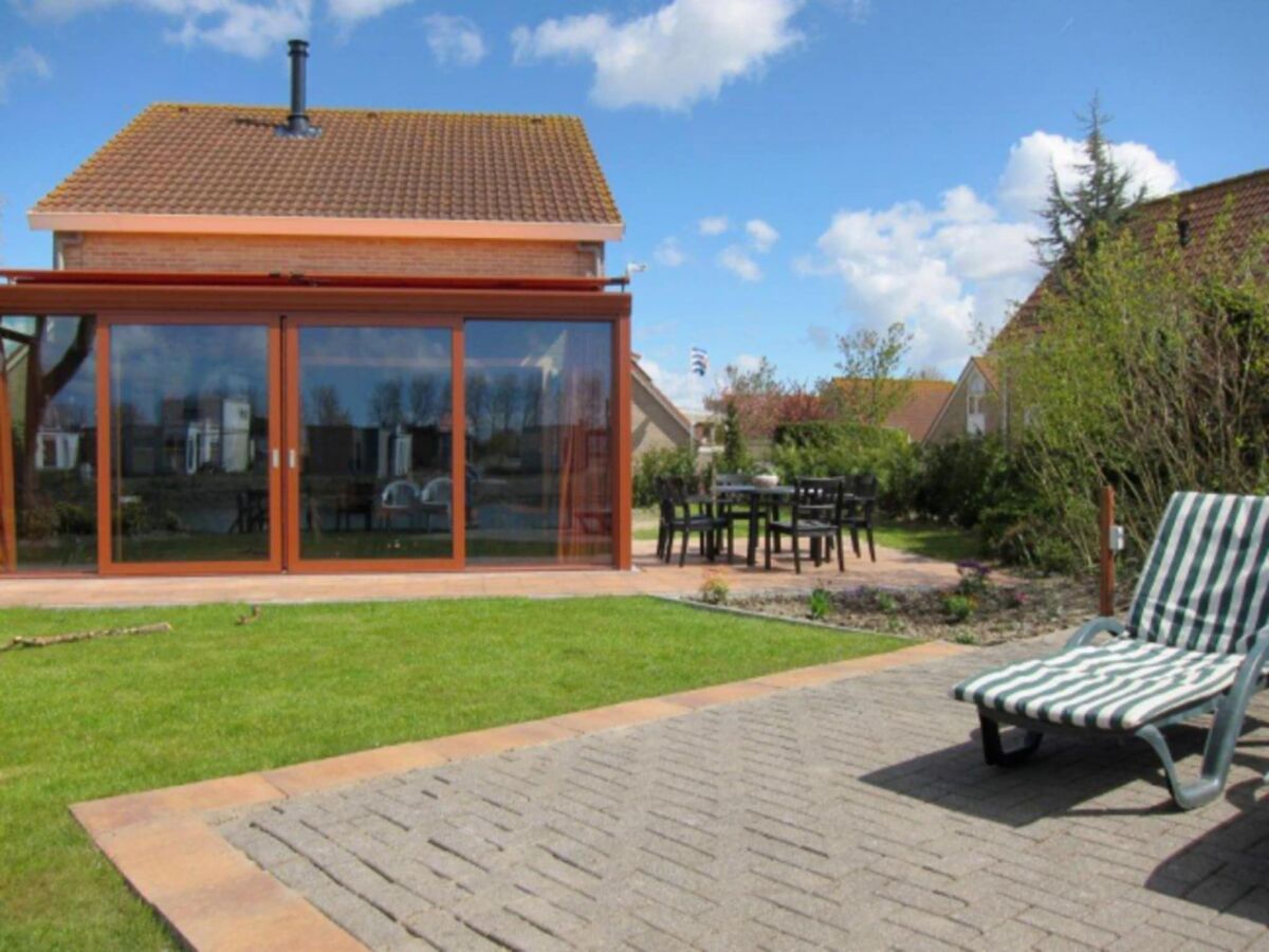 Holiday house Bungalow in Breskens am Strand für 8 Von Belvilla