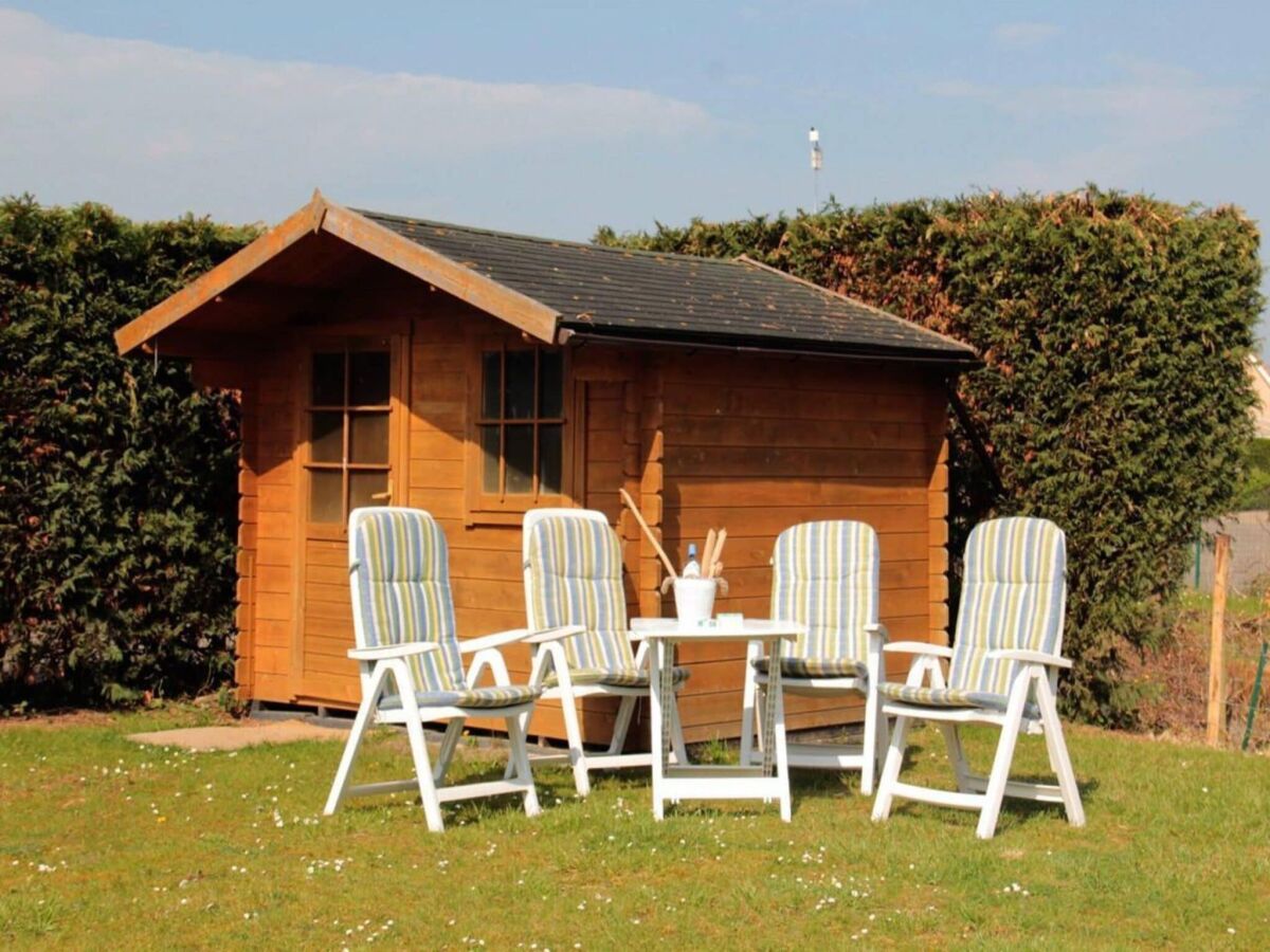 Holiday house Bungalow in Breskens near Beach and Lighthouse - Outdoor photo 3