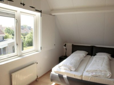 Holiday house Bungalow in Breskens near Beach and Lighthouse - Features photo 11