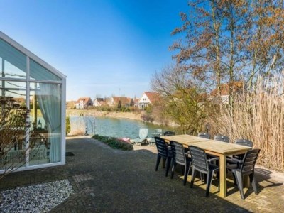 Holiday house Bungalow in Zeeland with Stunning Waterside Views - Outdoor photo 2