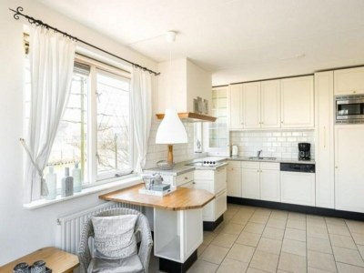 Holiday house Bungalow in Zeeland with Stunning Waterside Views - Outdoor photo 23