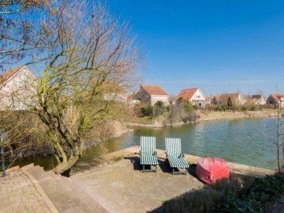Holiday house Bungalow in Zeeland with Stunning Waterside Views - Outdoor photo 35