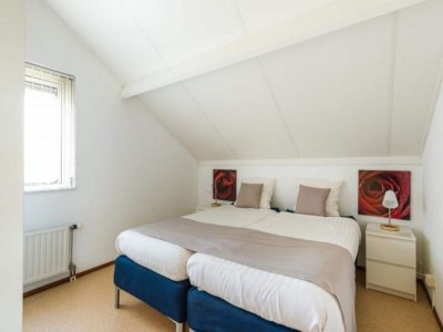 Holiday house Bungalow in Zeeland with Stunning Waterside Views - Outdoor photo 37