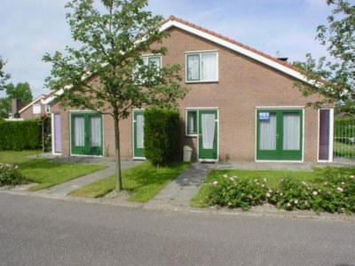 Holiday house Holiday Home in Schoneveld with Garden - Outdoor photo 2
