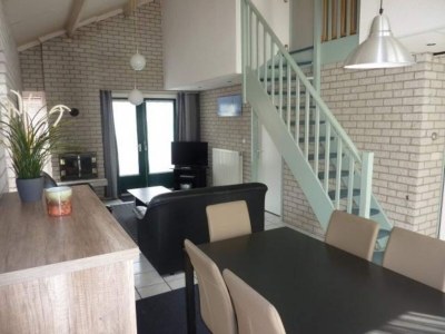 Holiday house Holiday Home in Schoneveld with Garden - Outdoor photo 19