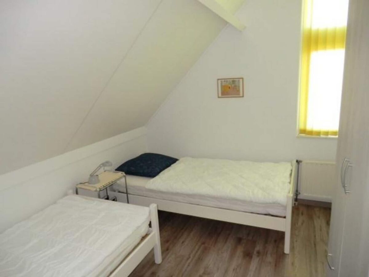 Holiday house Bungalow in Breskens near the Beach - Features photo 3