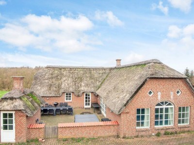 Holiday house Luxury Retreat with Pool - By Traum Ferienwohnungen - Holiday house