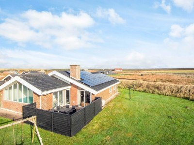 Holiday house Gemutliches Poolhaus am Meer -- By Traum Ferienwohnungen - Holiday house