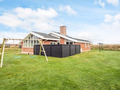 Holiday house Gemutliches Poolhaus am Meer -- By Traum Ferienwohnungen - Outdoor photo 10