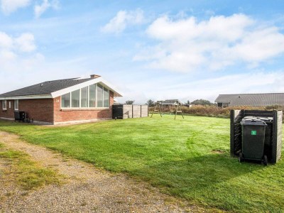 Holiday house Gemutliches Poolhaus am Meer -- By Traum Ferienwohnungen - Outdoor photo 17