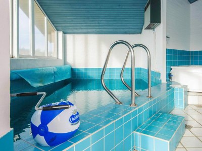 Holiday house Gemutliches Poolhaus am Meer -- By Traum Ferienwohnungen - Outdoor photo 25