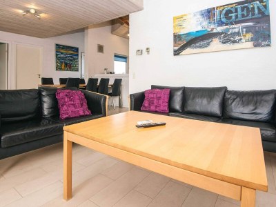 Holiday house Gemutliches Poolhaus am Meer -- By Traum Ferienwohnungen - Outdoor photo 27