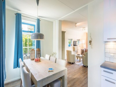 Holiday park Holiday Home on Texel with Spacious Garden - Features photo 13