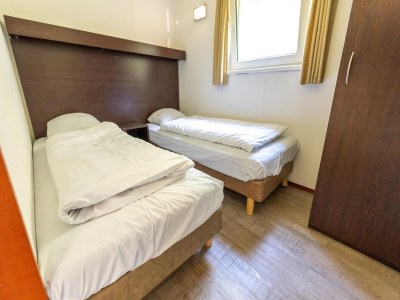 Holiday park Chalet in Netherlands with Open Garden - Features photo 10