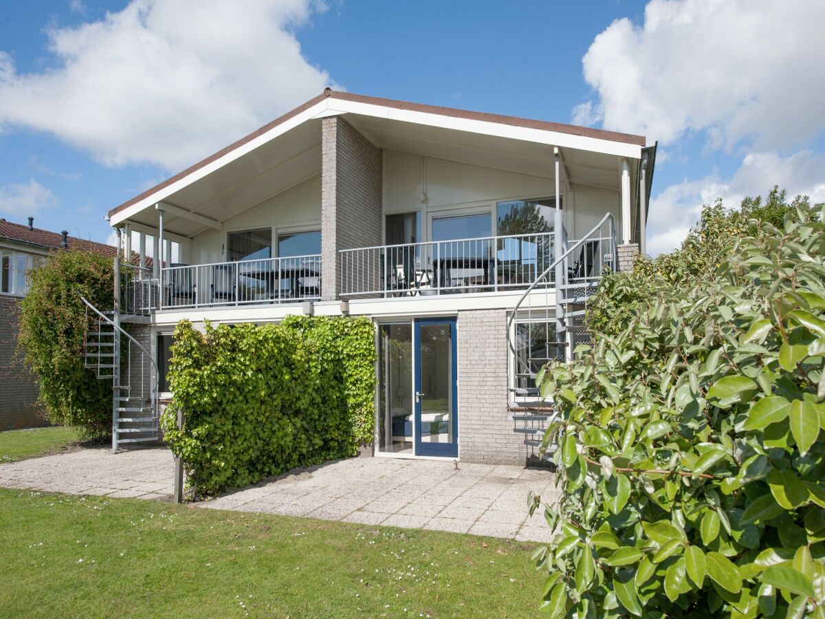 Holiday park Villa in Zeeland mit Sauna und Strandzugang