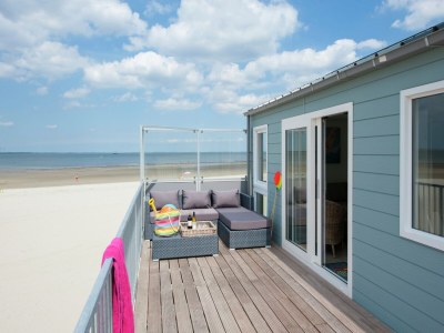 Holiday park Beach House in Netherlands with Sea View - Outdoor photo 2