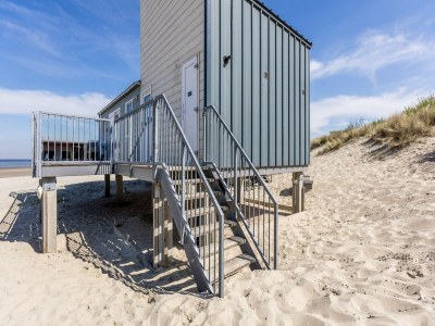 Holiday park Beach House in Netherlands with Sea View - Outdoor photo 9